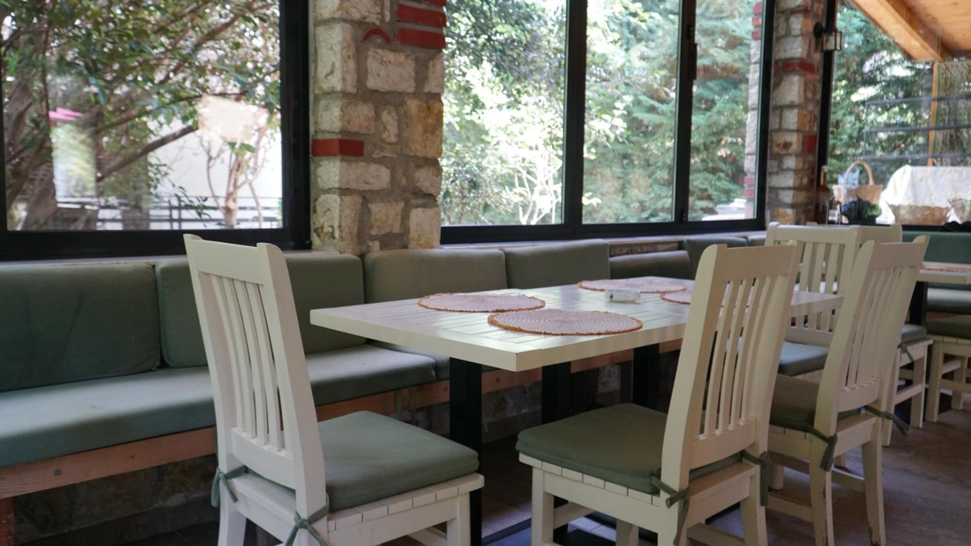 Hotel Natali Dhermi Ngoại thất bức ảnh